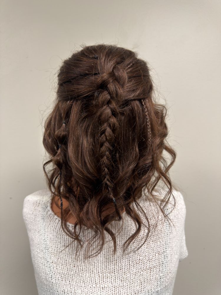 Cut, blowout, curls and braids